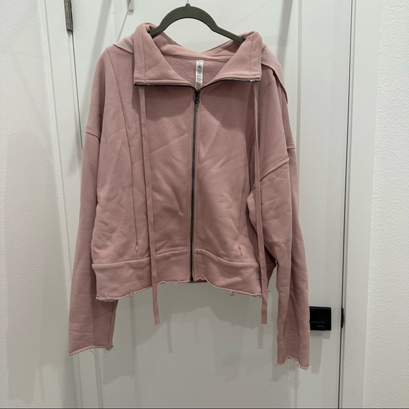 ALO Yoga Jackets & Blazers - Alo Yoga Trail Jacket